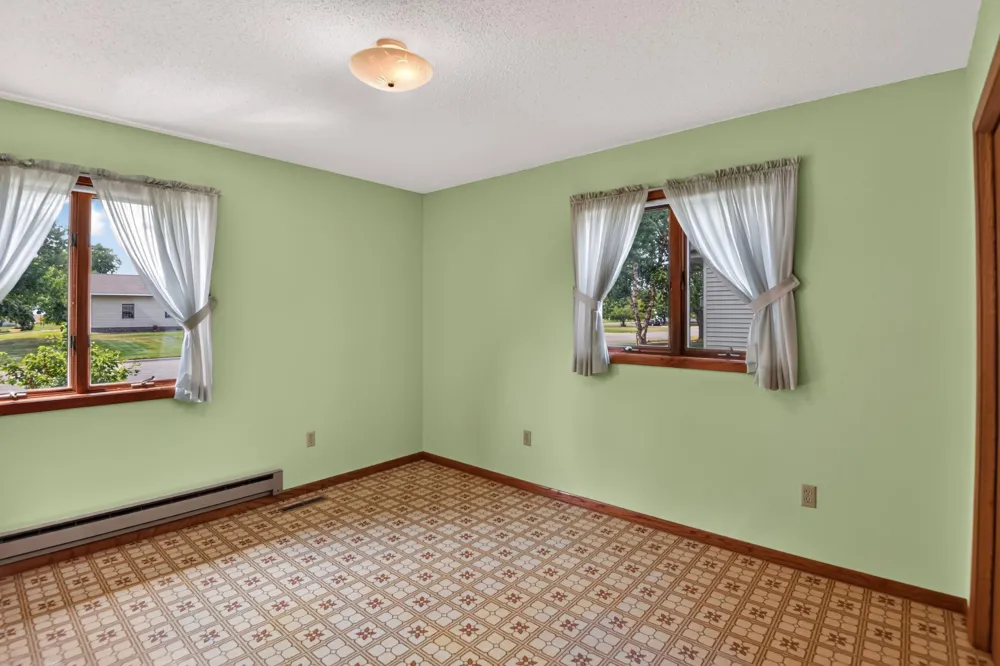 143 Meadowlark Lane SW Melrose, MN 56352