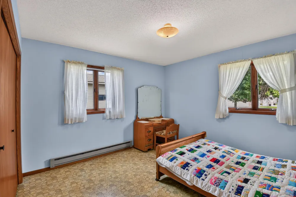 143 Meadowlark Lane SW Melrose, MN 56352