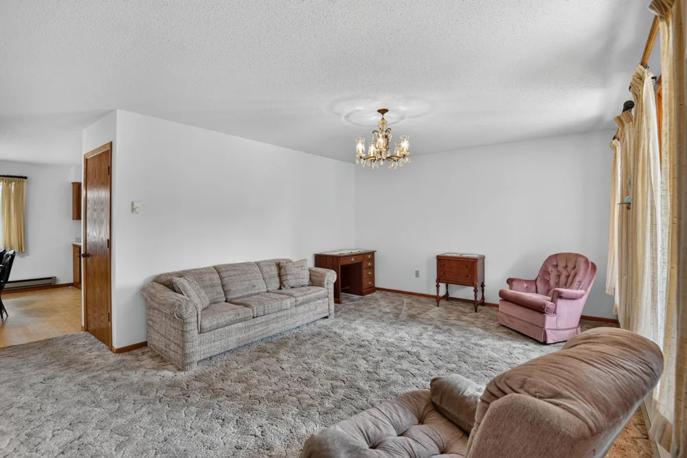 143 Meadowlark Lane SW Melrose, MN 56352