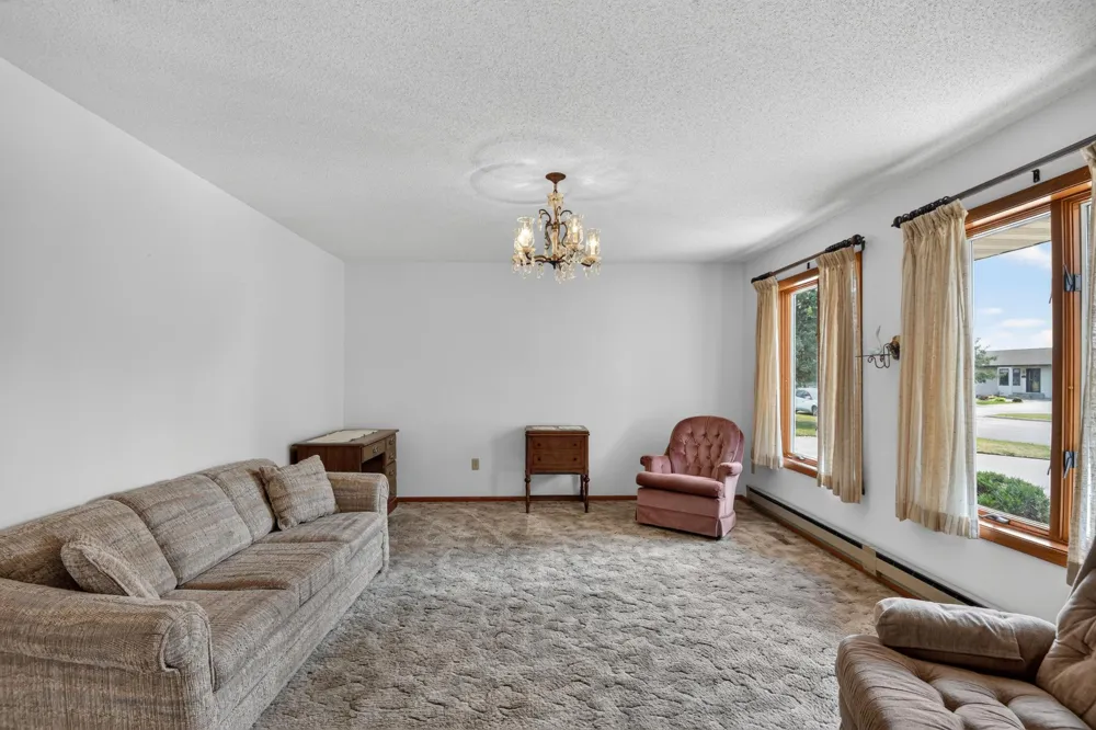 143 Meadowlark Lane SW Melrose, MN 56352