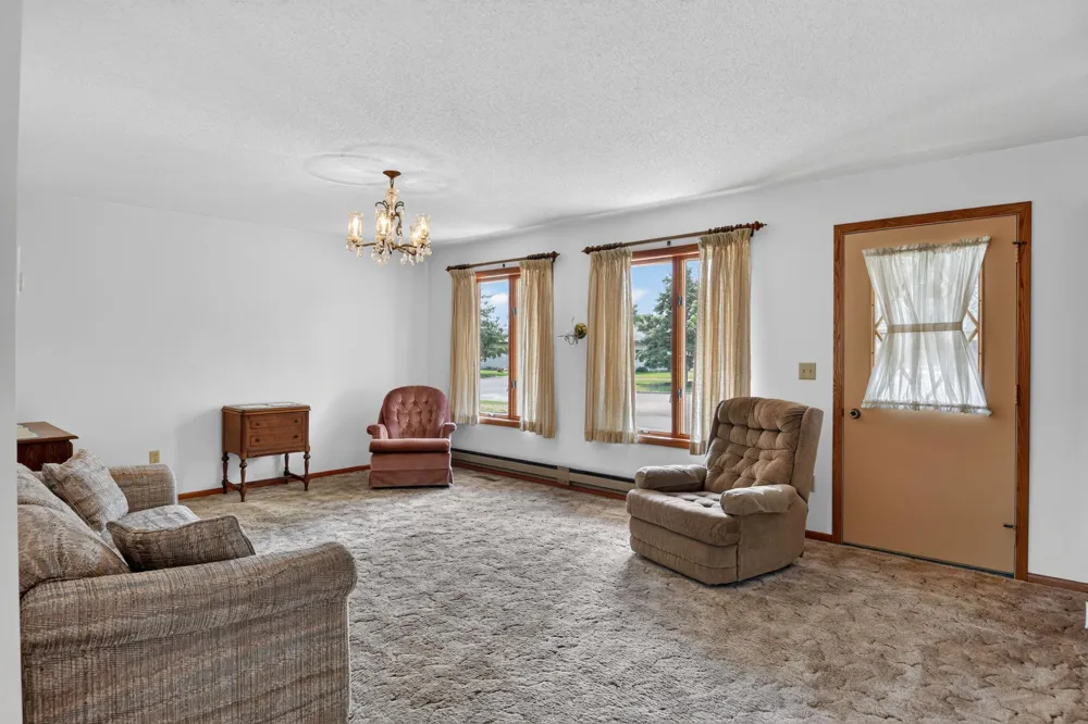 143 Meadowlark Lane SW Melrose, MN 56352