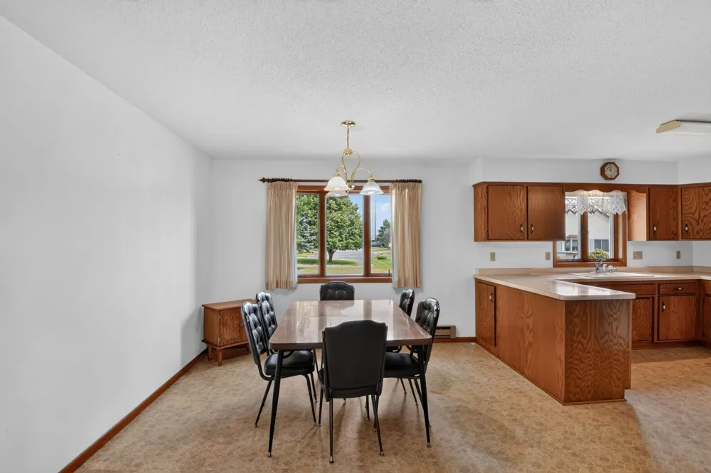 143 Meadowlark Lane SW Melrose, MN 56352
