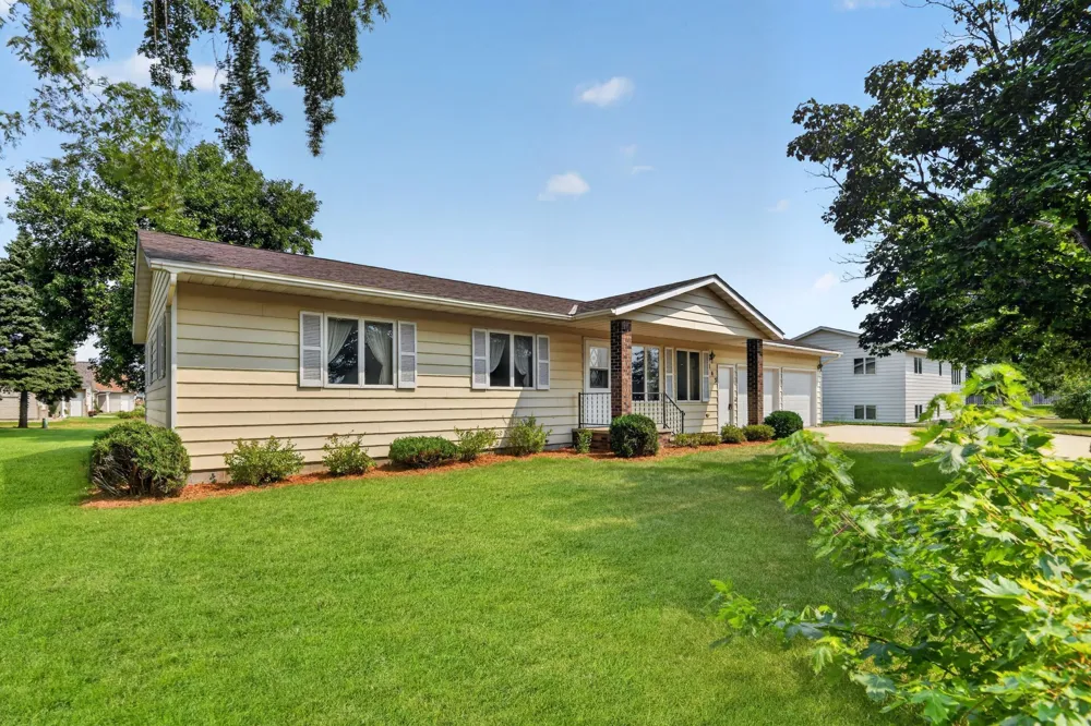 143 Meadowlark Lane SW Melrose, MN 56352