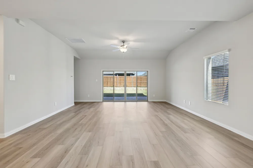 2129 Longchamp Lane Seagoville, TX 75159