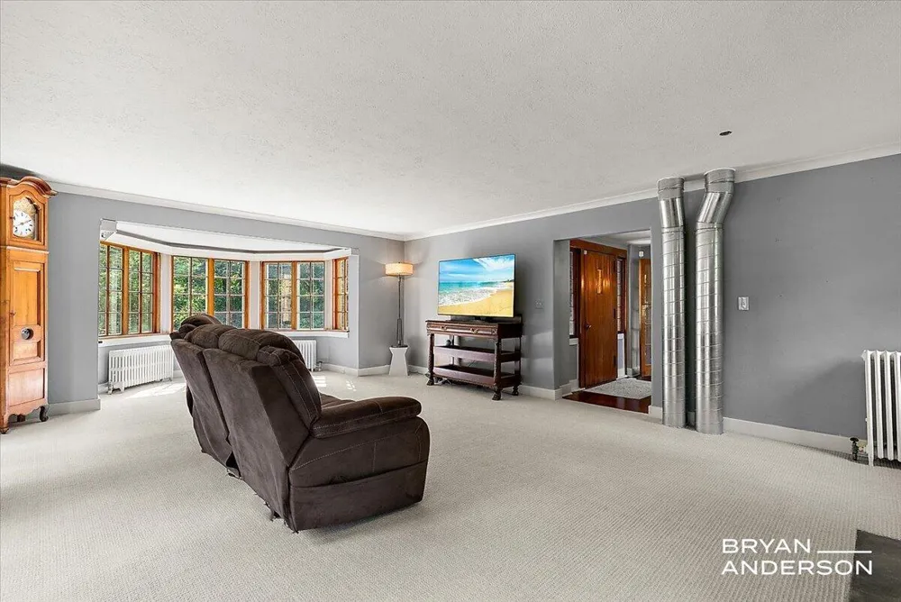 1830 Bridge Street NW Grand Rapids, MI 49504
