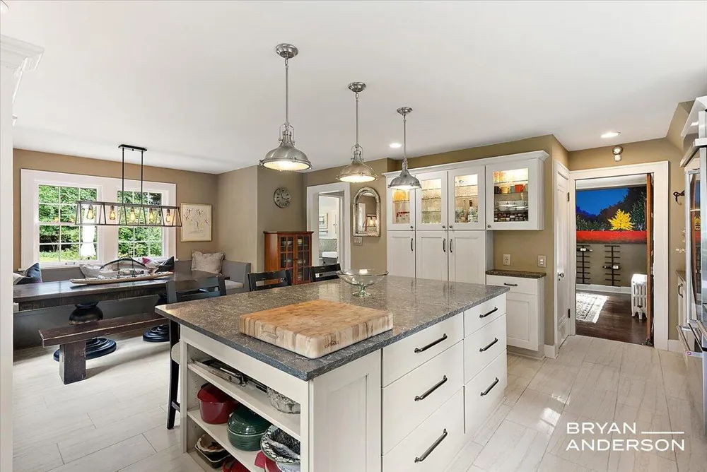 1830 Bridge Street NW Grand Rapids, MI 49504