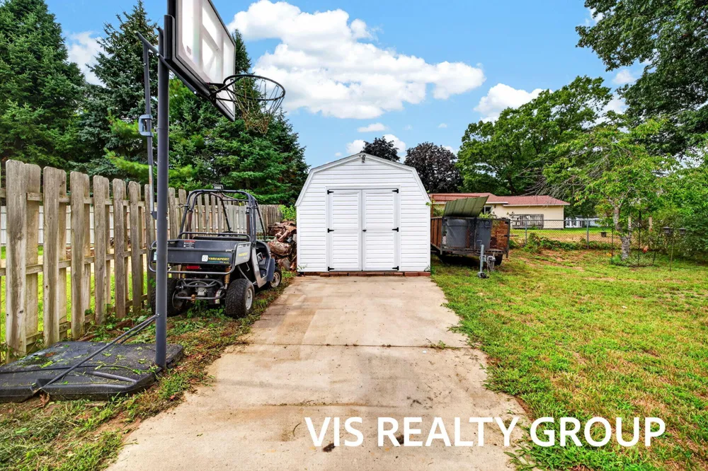 531 E Chadwick Drive Muskegon, MI 49445