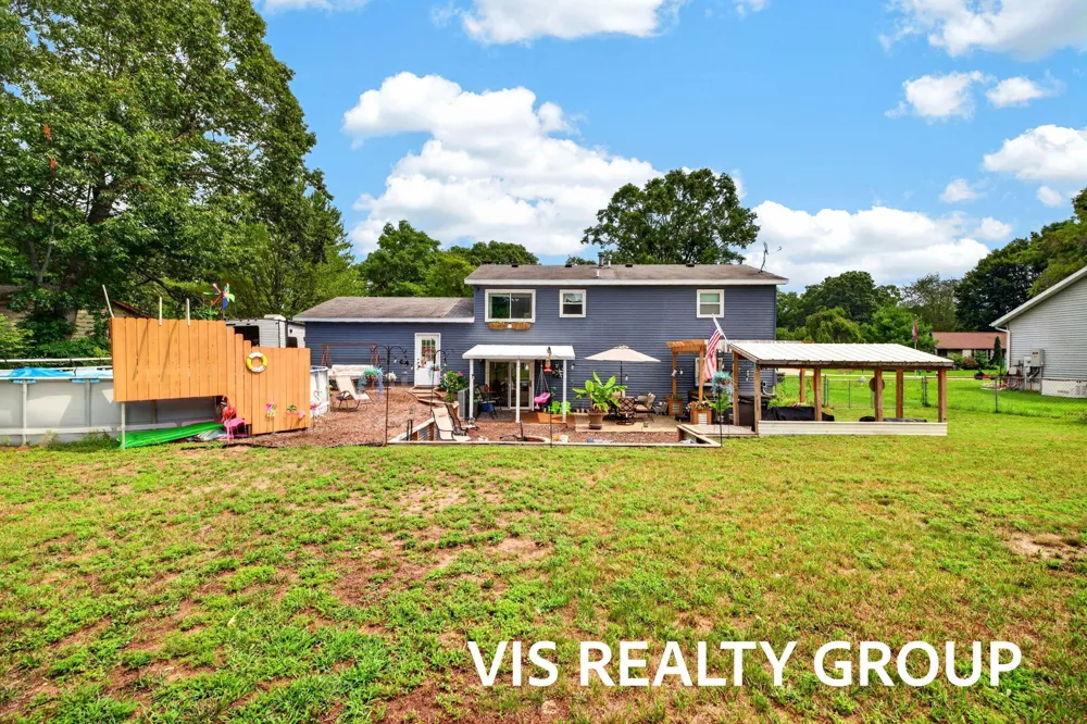 531 E Chadwick Drive Muskegon, MI 49445