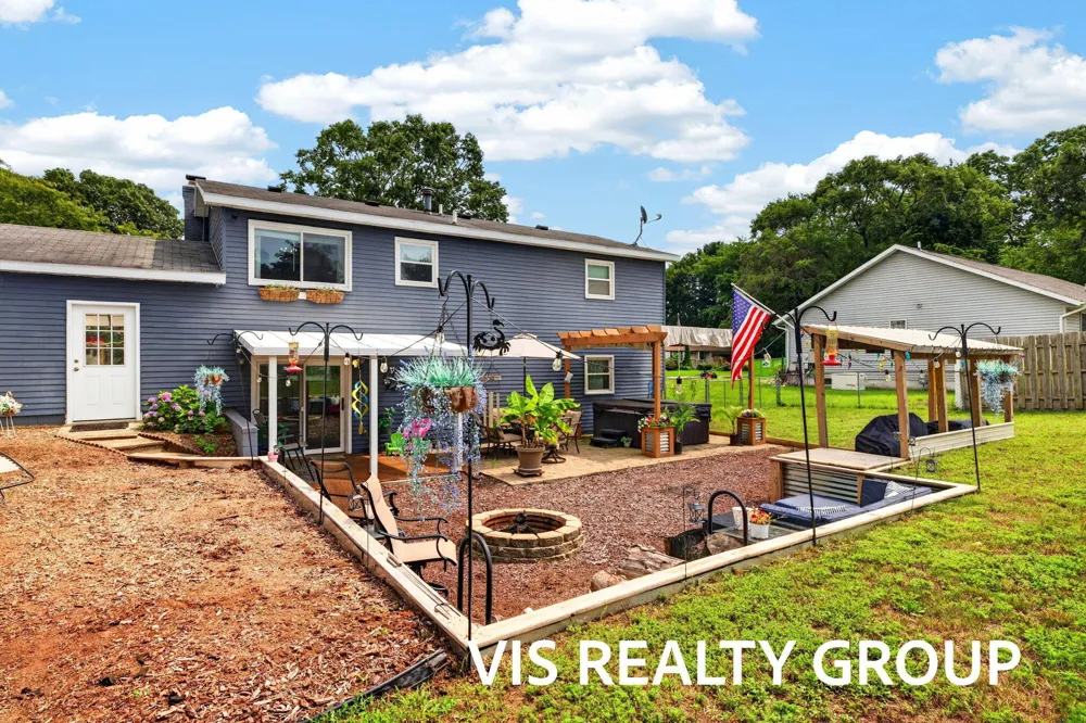 531 E Chadwick Drive Muskegon, MI 49445