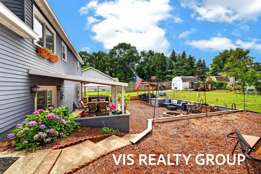531 E Chadwick Drive Muskegon, MI 49445