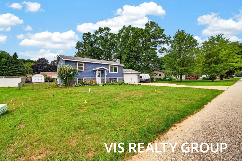 531 E Chadwick Drive Muskegon, MI 49445