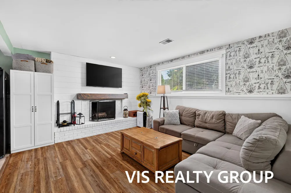 531 E Chadwick Drive Muskegon, MI 49445