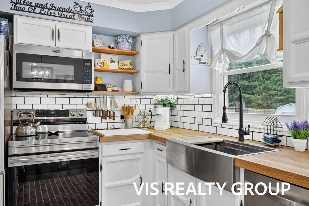 531 E Chadwick Drive Muskegon, MI 49445