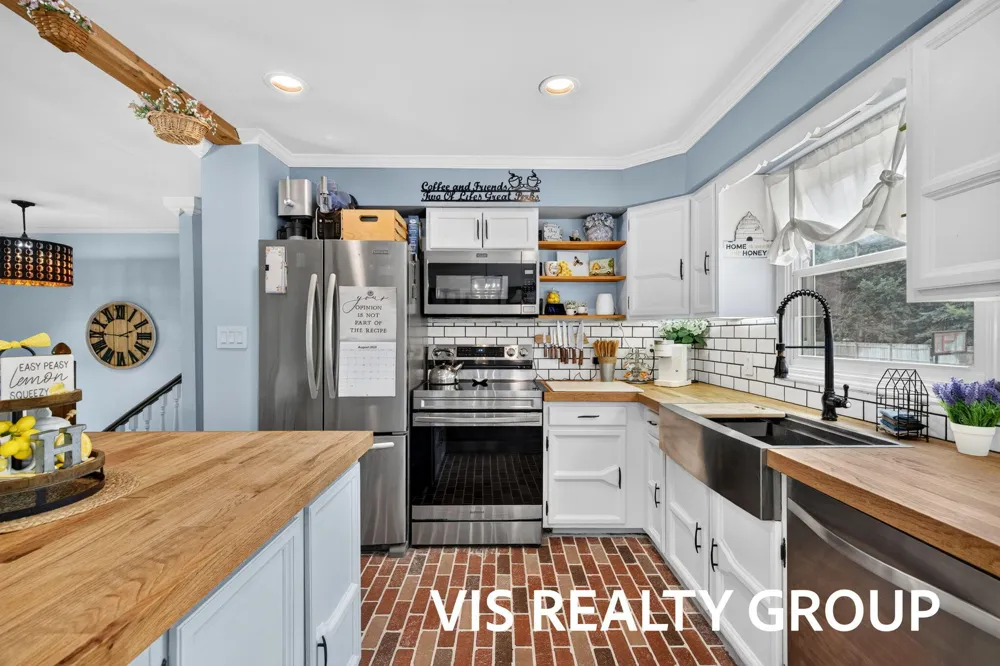 531 E Chadwick Drive Muskegon, MI 49445
