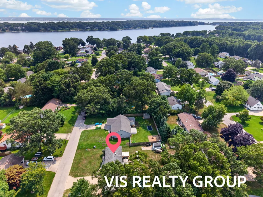 531 E Chadwick Drive Muskegon, MI 49445