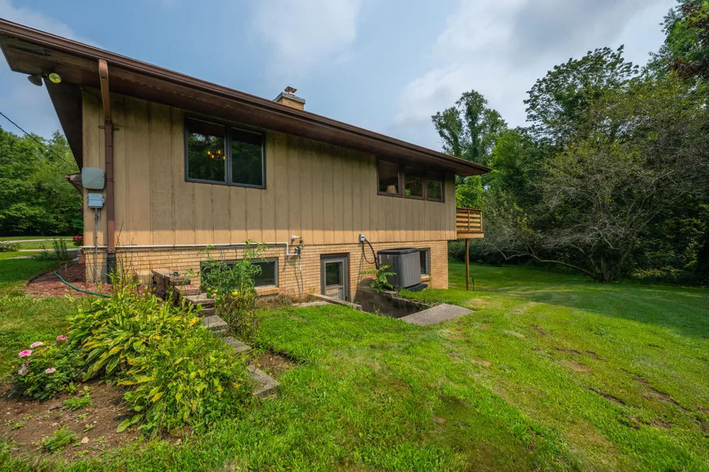 9254 Garr Road Berrien Springs, MI 49103