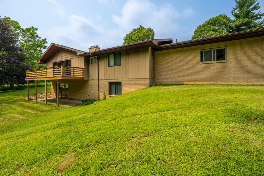 9254 Garr Road Berrien Springs, MI 49103