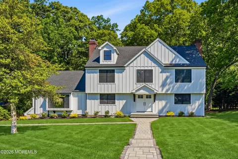 7 Pilgrim Hollow Road