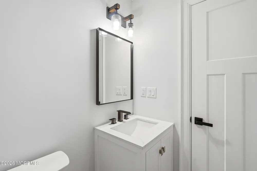 7 Pilgrim Hollow Road Ocean, NJ 07712