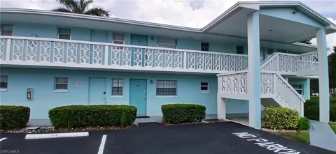 1207 Tropic Terrace