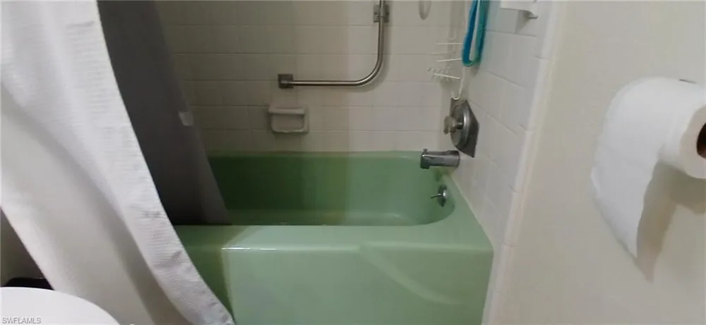1207 Tropic Terrace North Fort Myers, FL 33903