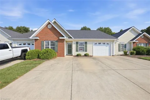 716 Wynbrook Square Lane