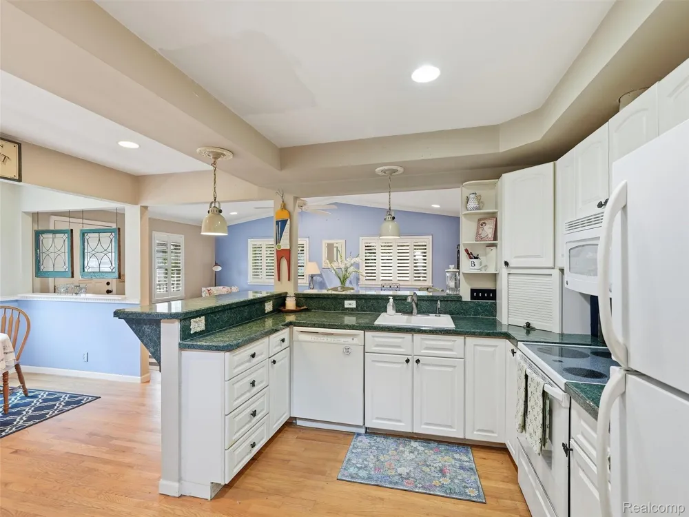 15525 Marilyn Avenue Northville Township, MI 48170