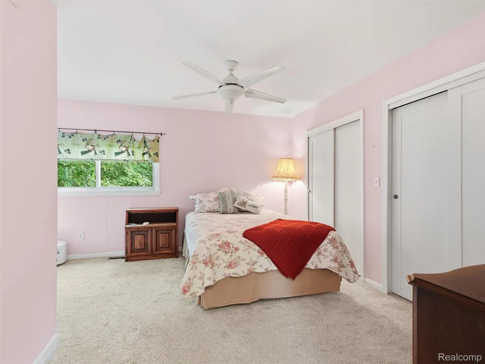 15525 Marilyn Avenue Northville Township, MI 48170