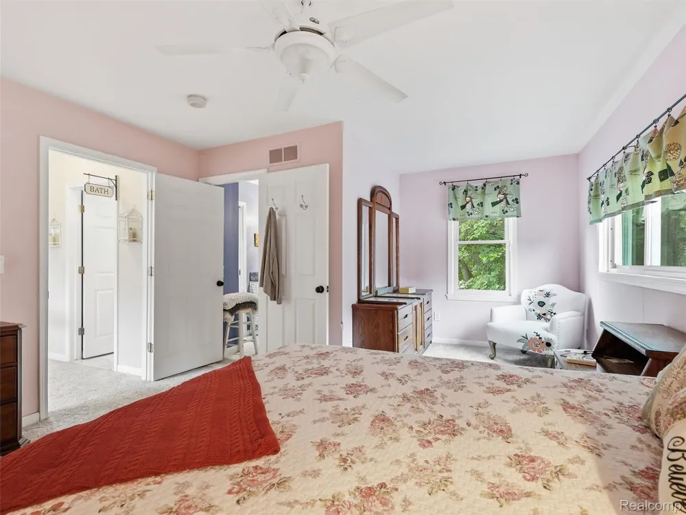 15525 Marilyn Avenue Northville Township, MI 48170