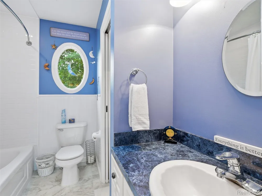 15525 Marilyn Avenue Northville Township, MI 48170