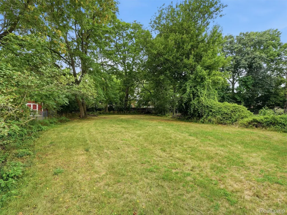 15525 Marilyn Avenue Northville Township, MI 48170