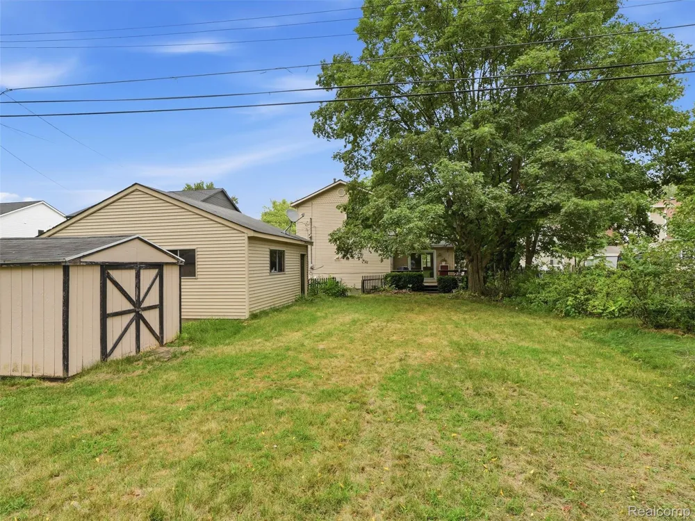 15525 Marilyn Avenue Northville Township, MI 48170