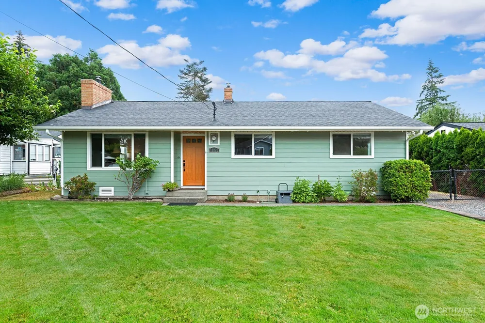 16026 16th Avenue SW Burien, WA 98166