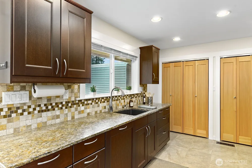16026 16th Avenue SW Burien, WA 98166