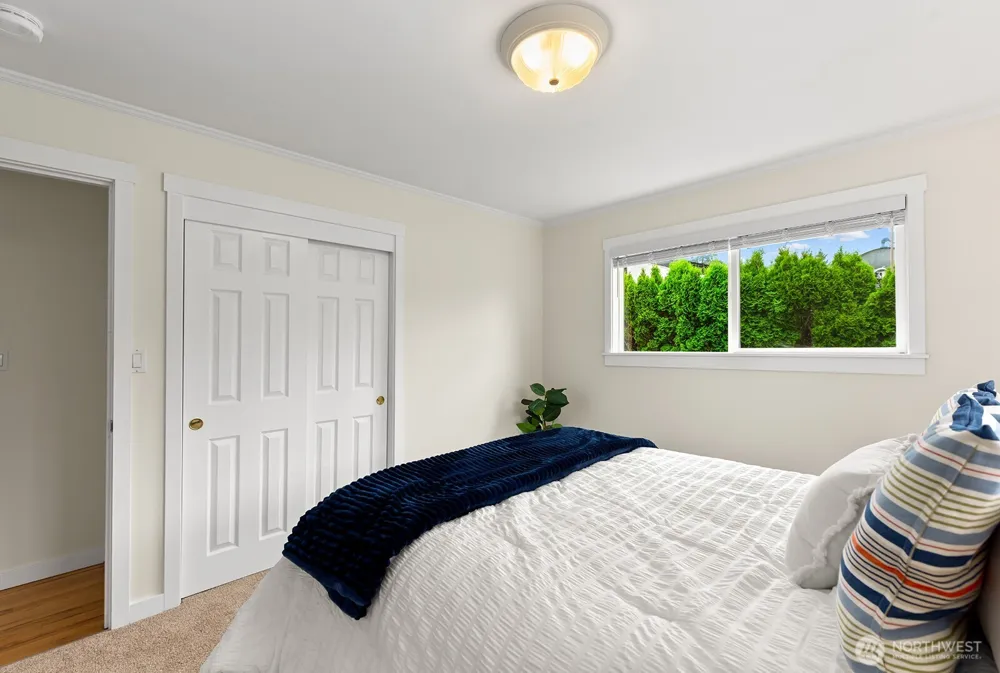 16026 16th Avenue SW Burien, WA 98166