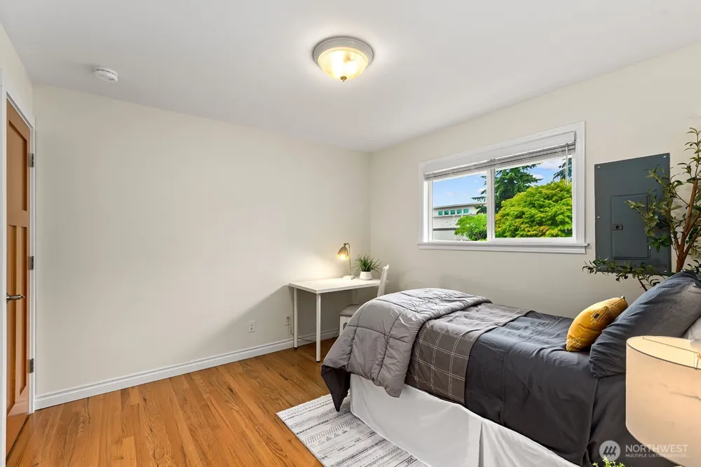 16026 16th Avenue SW Burien, WA 98166