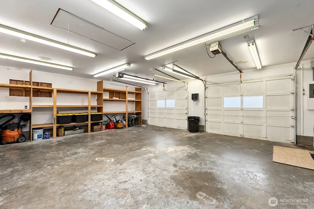 16026 16th Avenue SW Burien, WA 98166