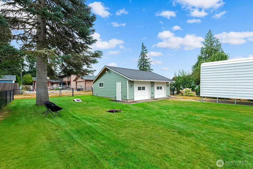 16026 16th Avenue SW Burien, WA 98166