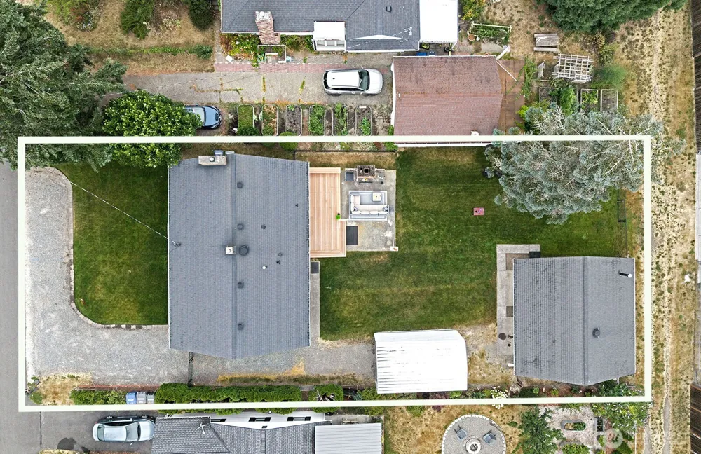 16026 16th Avenue SW Burien, WA 98166