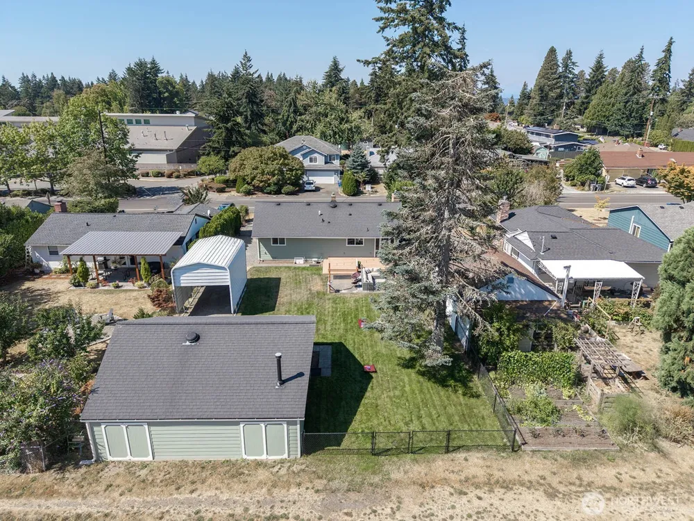 16026 16th Avenue SW Burien, WA 98166