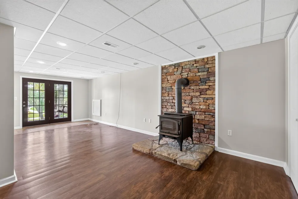 254 Sherwood Forest Rd Livingston, TN 38570