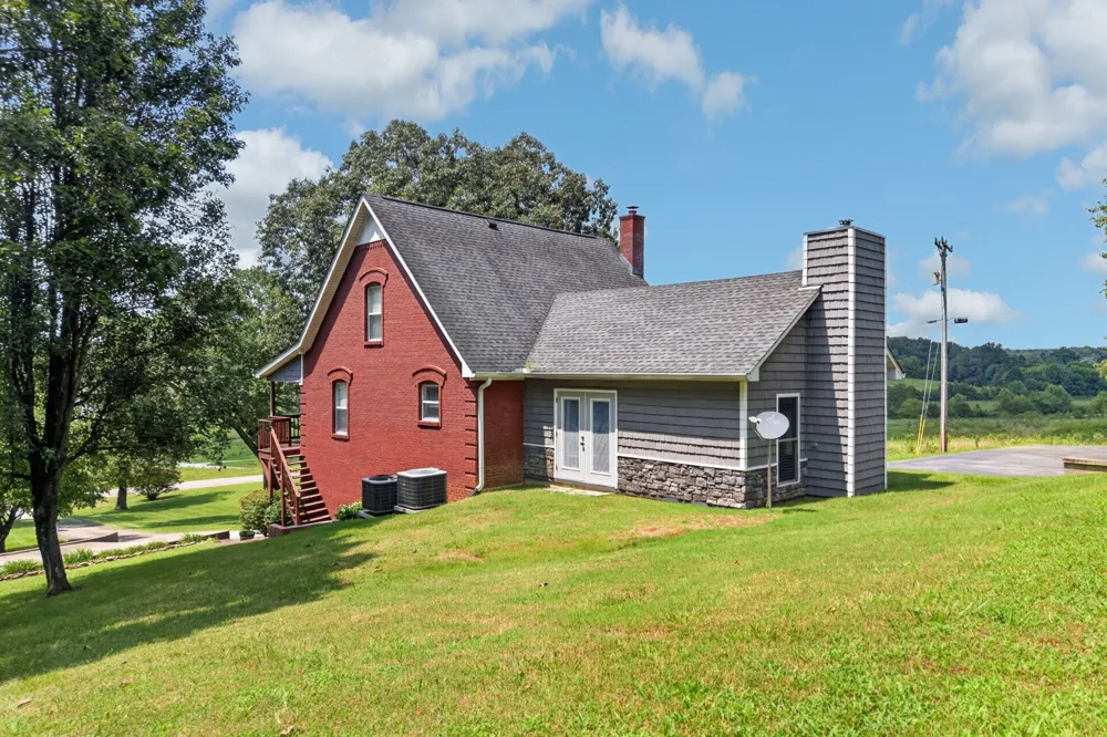 254 Sherwood Forest Rd Livingston, TN 38570