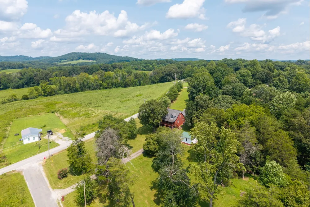 254 Sherwood Forest Rd Livingston, TN 38570