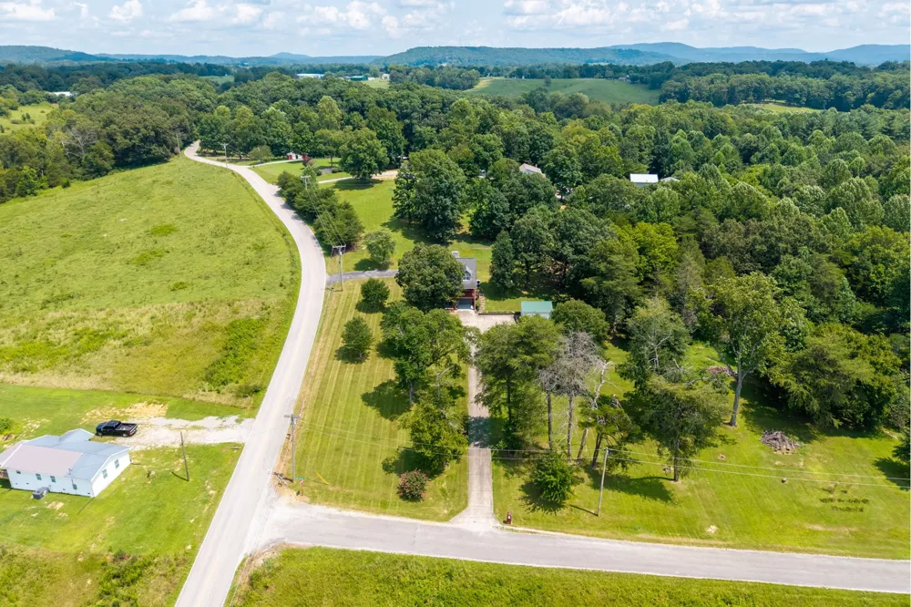 254 Sherwood Forest Rd Livingston, TN 38570