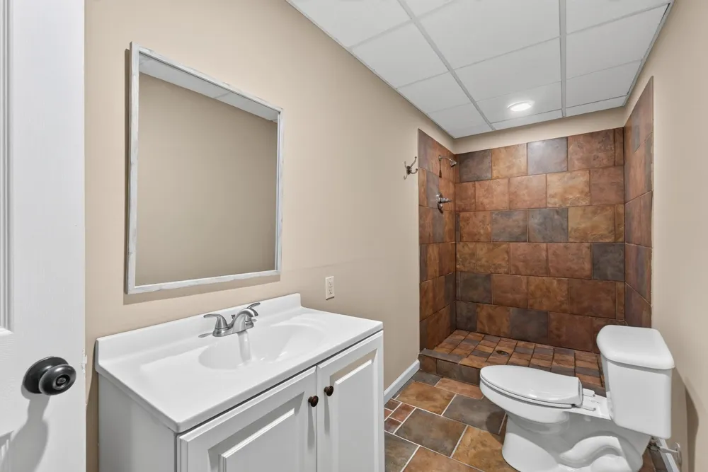254 Sherwood Forest Rd Livingston, TN 38570