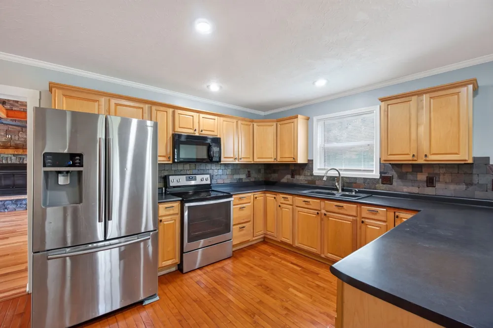 254 Sherwood Forest Rd Livingston, TN 38570