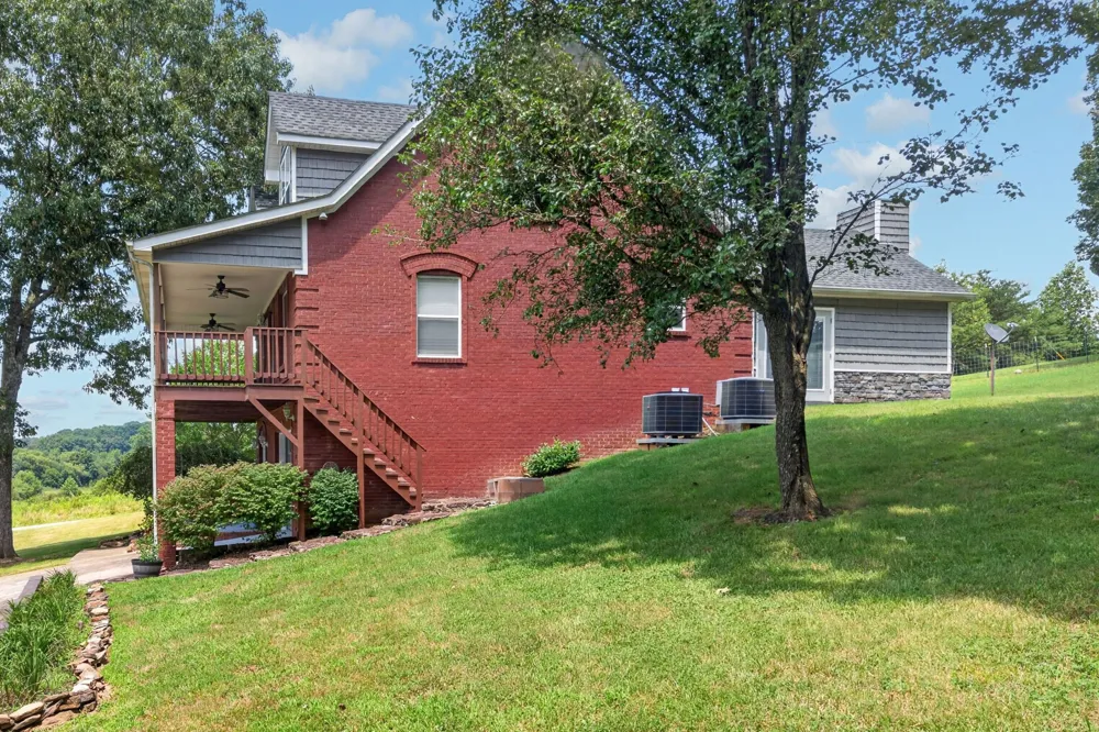 254 Sherwood Forest Rd Livingston, TN 38570