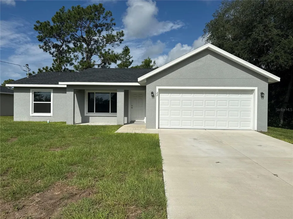 22 MALAUKA CIRCLE Ocklawaha, FL 32179