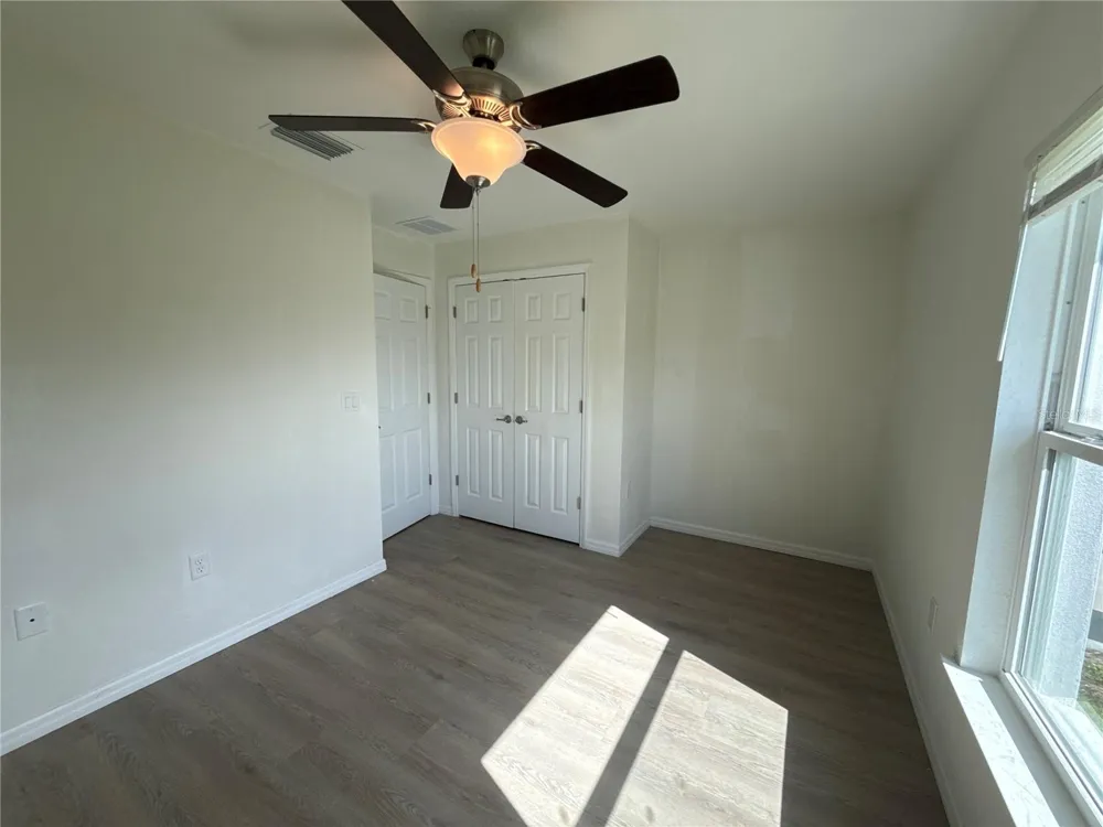 22 MALAUKA CIRCLE Ocklawaha, FL 32179