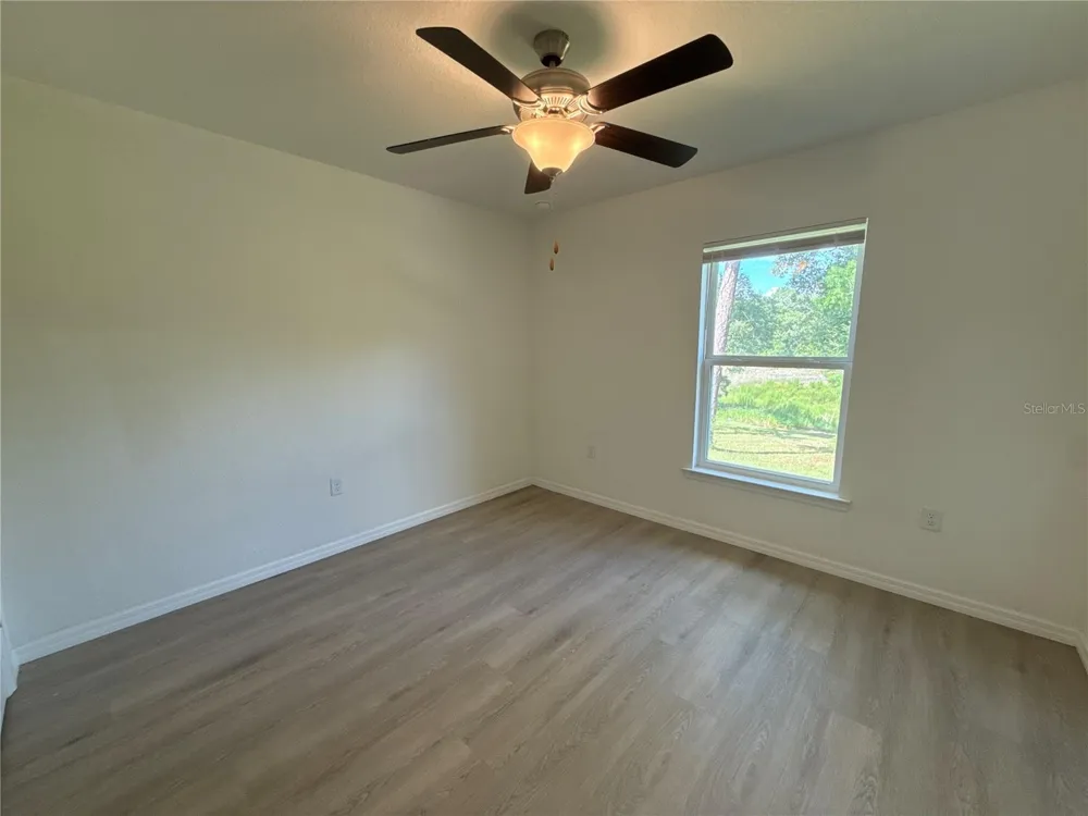 22 MALAUKA CIRCLE Ocklawaha, FL 32179